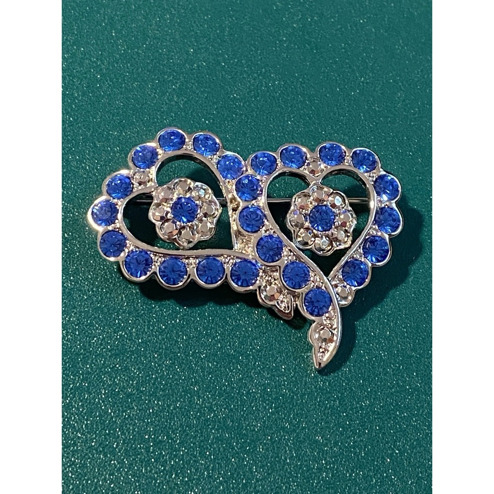 Shakira Caine Signed Blue Rhinestone Double Hearts Brooch SilverTone Hardware